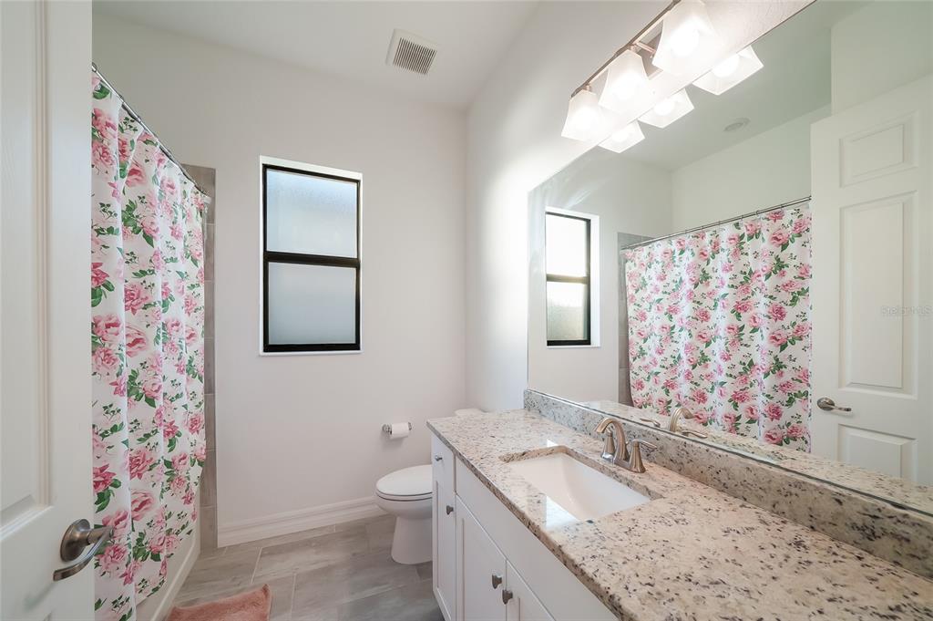 17528 Polo Trail Lakewood Ranch, FL 34211 - Photo 15 of 33
