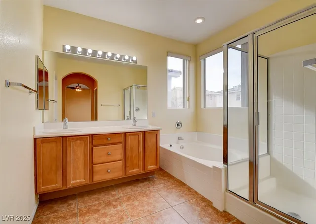 $2,795 | 10739 Manchester Park Drive, Las Vegas, NV 89141