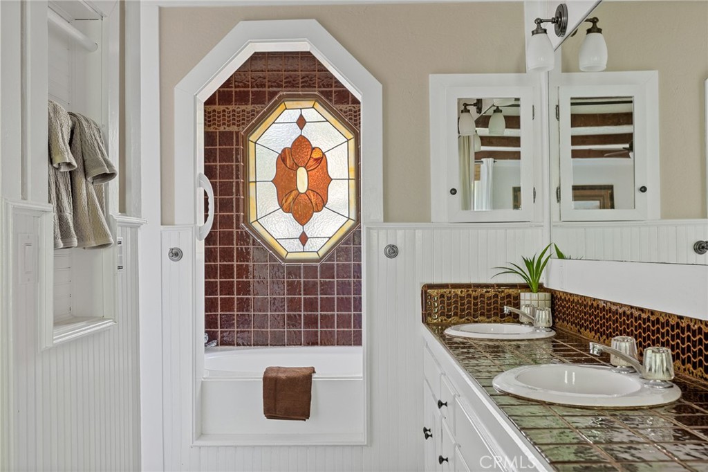 137 John Muir Road Lake Arrowhead, CA 92352 - Photo 17 of 39