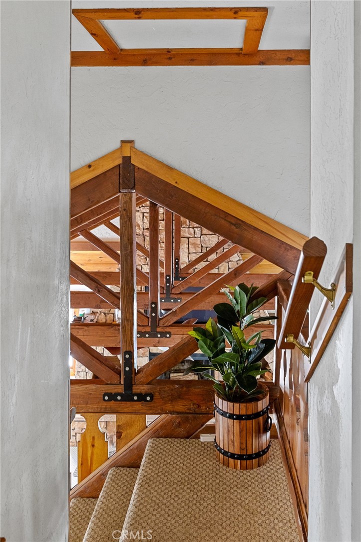 137 John Muir Road Lake Arrowhead, CA 92352 - Photo 20 of 39