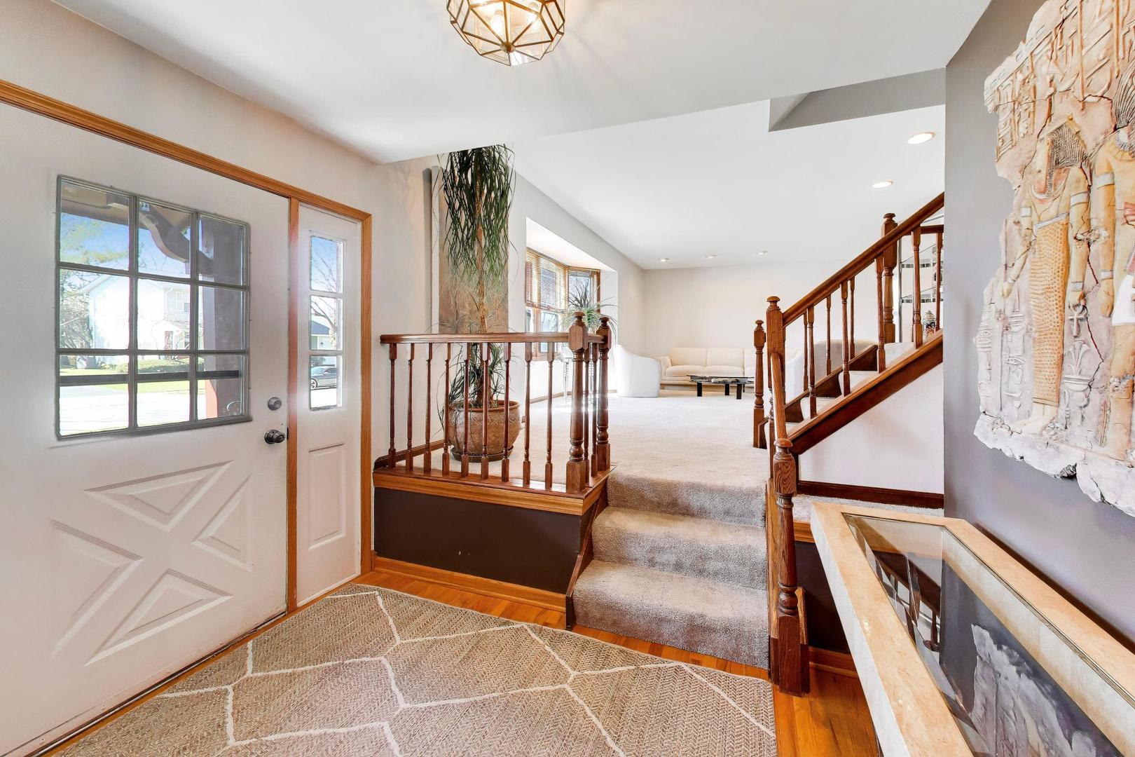 507 Ridgewood Lane Buffalo Grove, IL 60089 - Photo 2 of 29