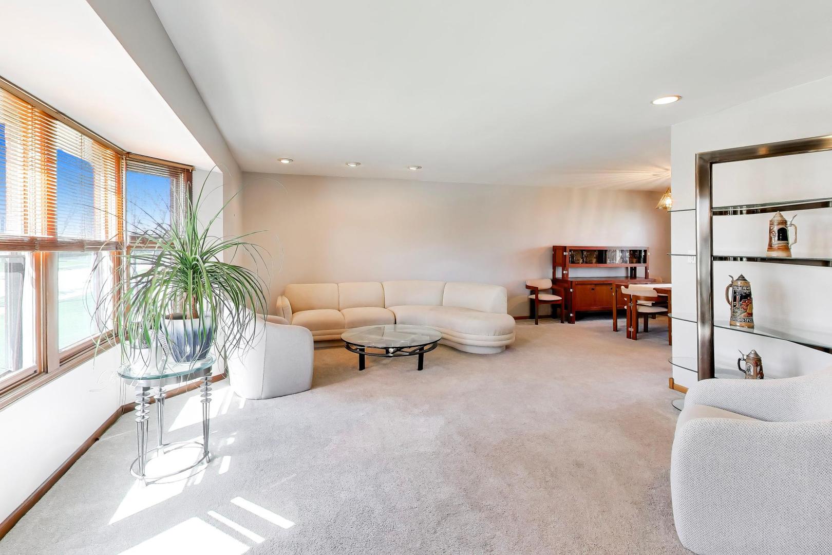 507 Ridgewood Lane Buffalo Grove, IL 60089 - Photo 3 of 29