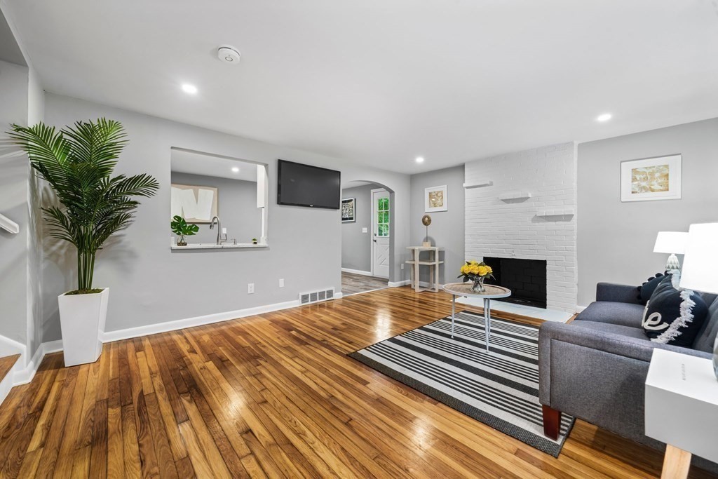 188 Pleasant Street Millis, MA 02054 - Photo 7 of 28