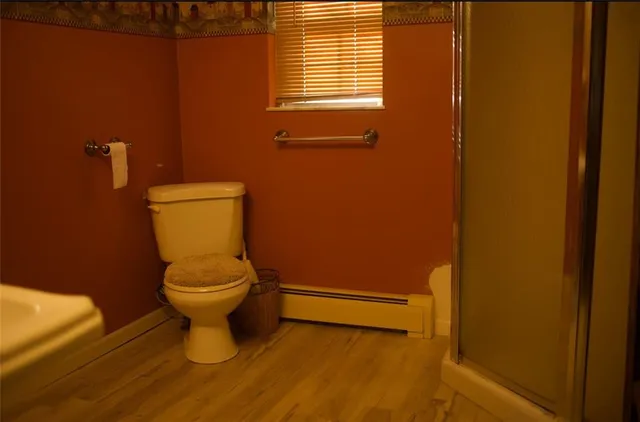 $350,000 | 1240 Northwest Nw Highway, Lowry City, MO 64763