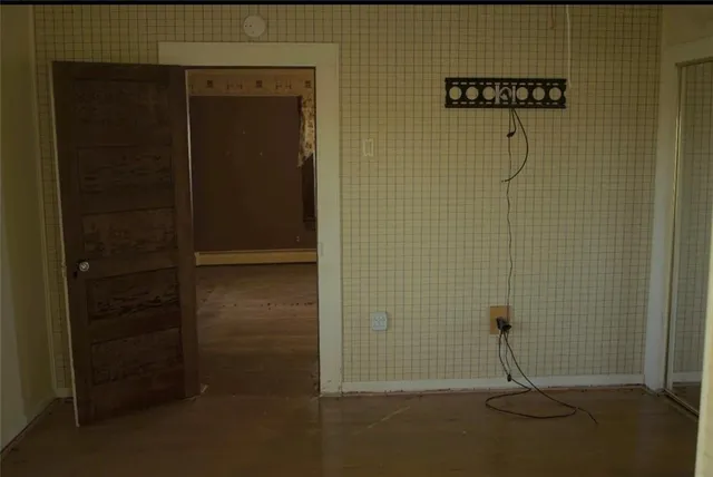 $350,000 | 1240 Northwest Nw Highway, Lowry City, MO 64763