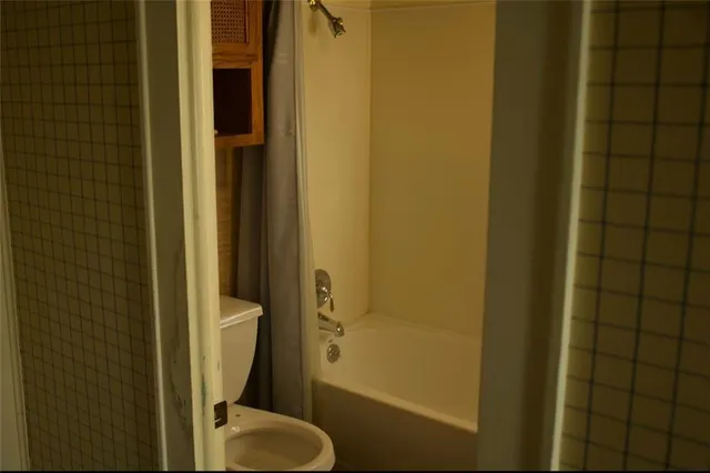 $350,000 | 1240 Northwest Nw Highway, Lowry City, MO 64763