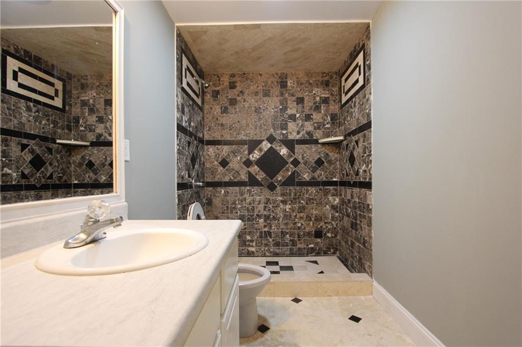 818 Springlake Road Lawrenceville, GA 30045 - Photo 34 of 64