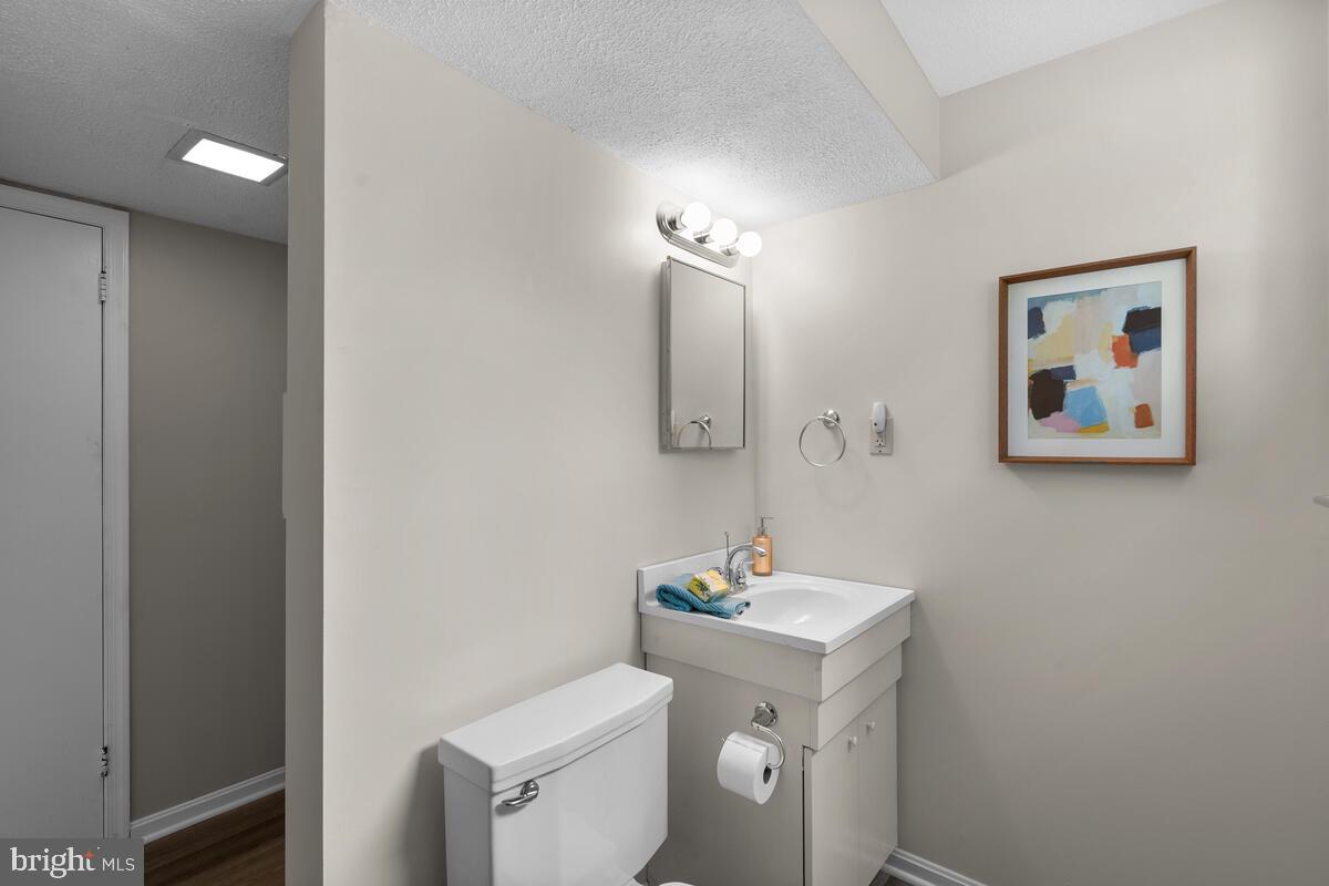 7506 Hamlet Street Springfield, VA 22151 - Photo 31 of 40 Lower Level Full Bathroom
