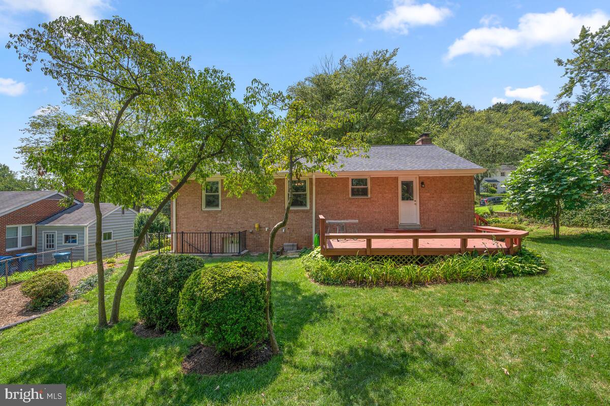 7506 Hamlet Street Springfield, VA 22151 - Photo 34 of 40 Back Exterior