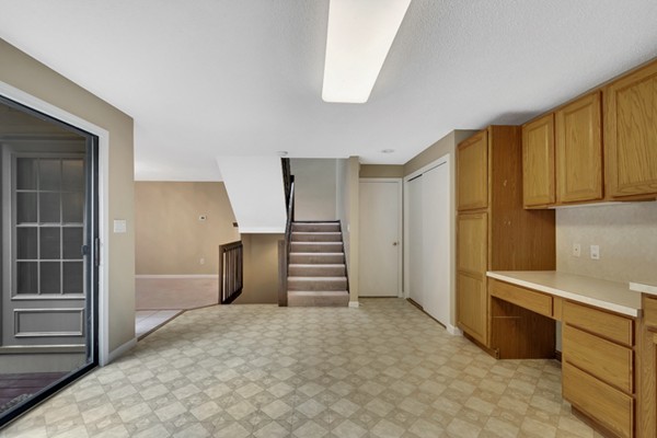 6 East Bluff Road, Unit 6 Ashland, MA 01721 - Photo 9 of 28