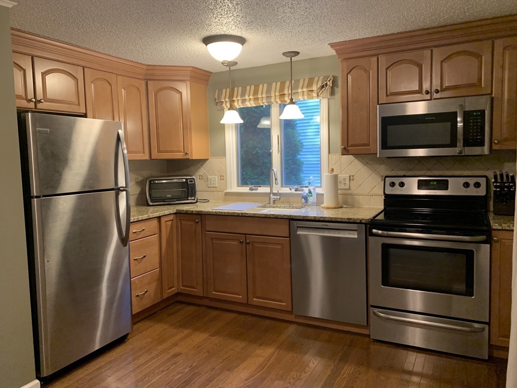 270 Sunderland Road, Unit 54 Worcester, MA 01604 - Photo 6 of 25 Gallery Image 6
