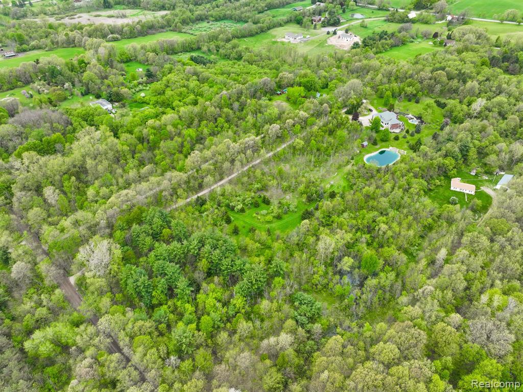 1750 Shipman Road Oxford, MI 48371 - Photo 77 of 81 Gallery Image 77
