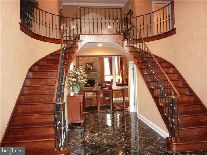 28 Cove Road Moorestown, NJ 08057 - Photo 2 of 22