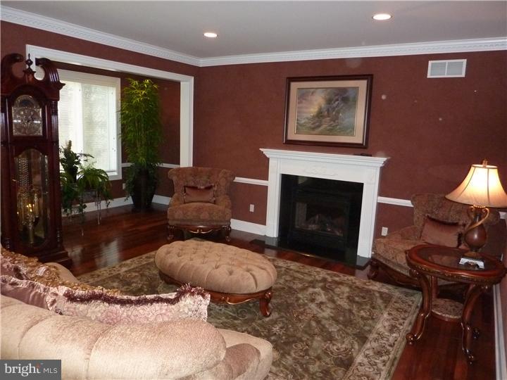 28 Cove Road Moorestown, NJ 08057 - Photo 5 of 22