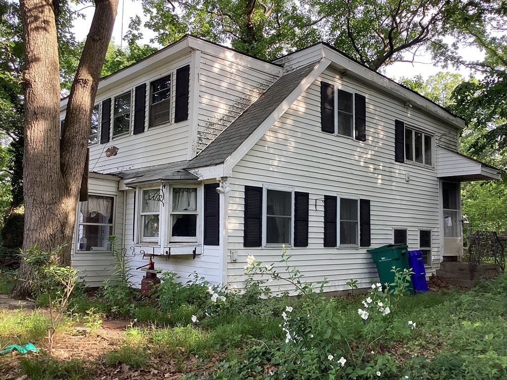 15 Campus Road Attleboro, MA 02703 - Photo 2 of 5
