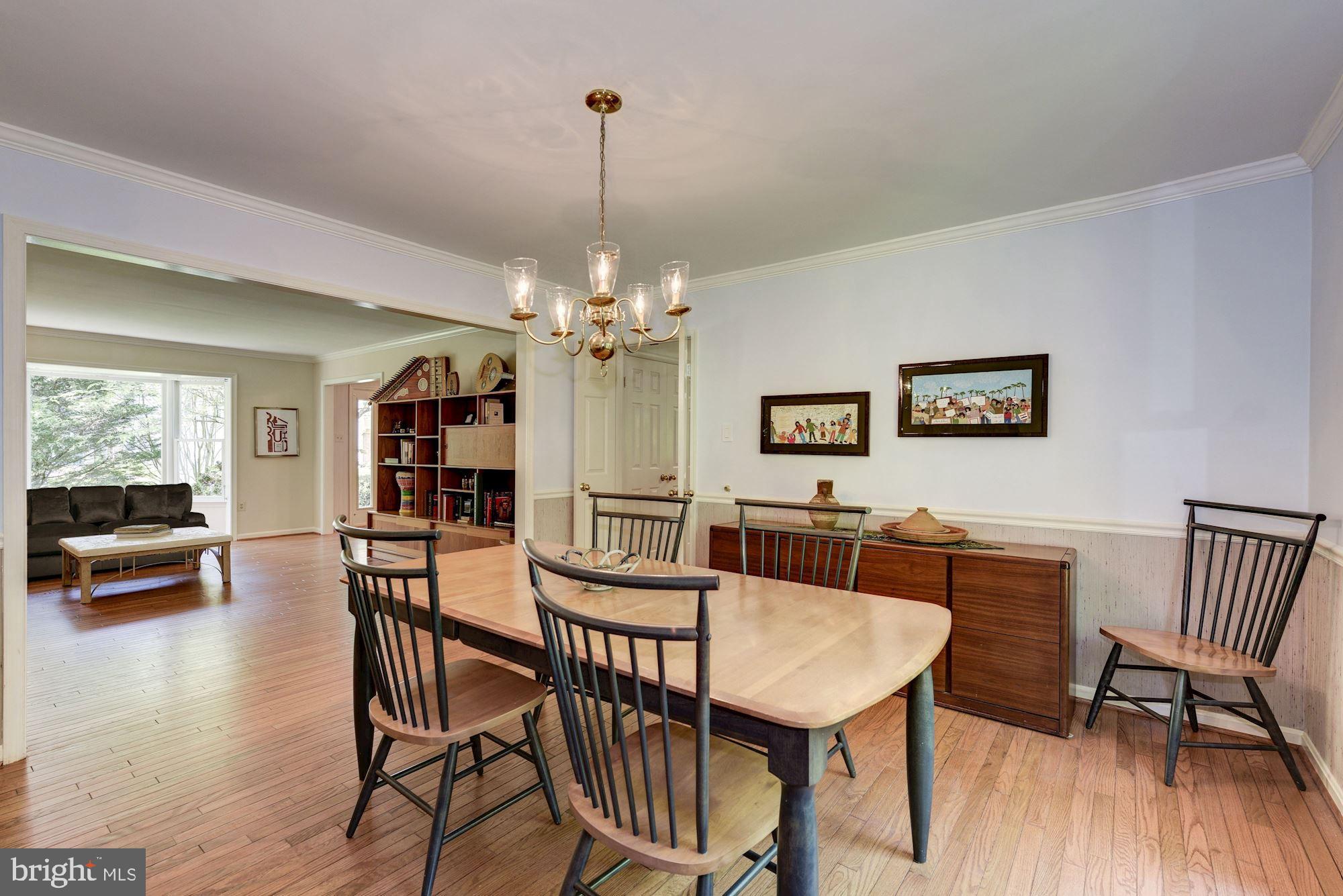 15417 Merrifields Lane Silver Spring, MD 20906 - Photo 14 of 46 Formal Dinning Rm