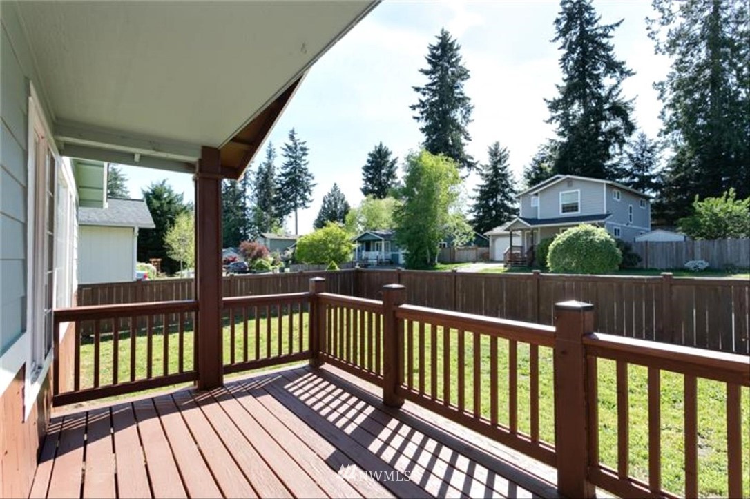26406 Barrett Road Northeast Kingston, WA 98346 - Photo 3 of 25 Gallery Image 3