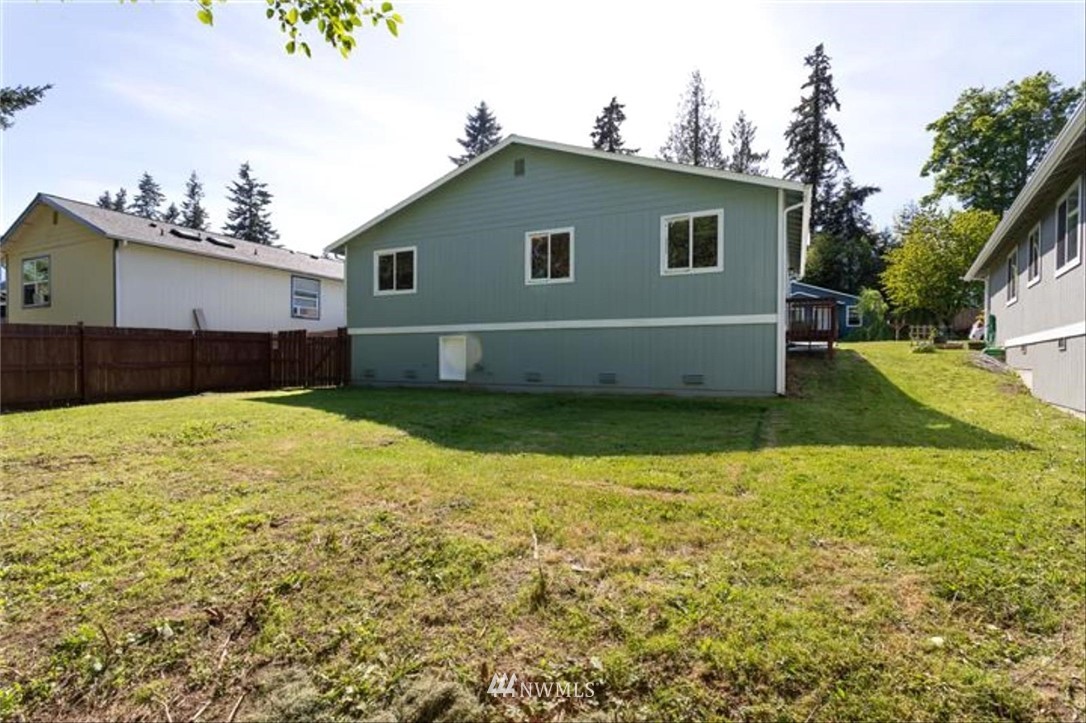 26406 Barrett Road Northeast Kingston, WA 98346 - Photo 22 of 25 Gallery Image 22