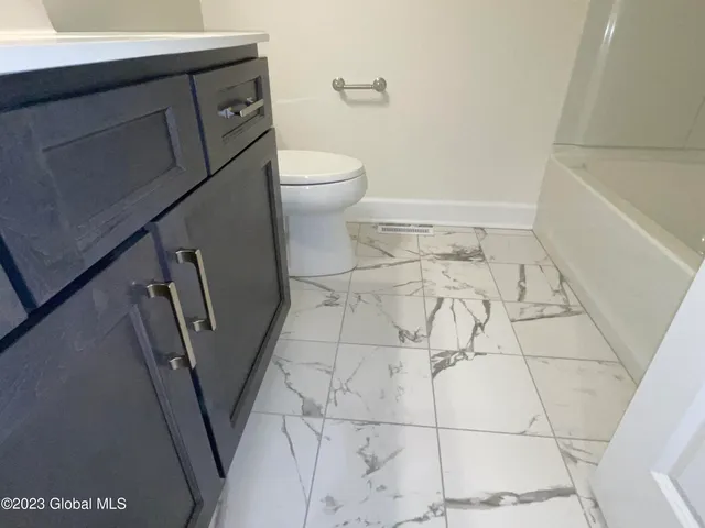 $499,400 | 3 Priddle Lane, Latham, NY 12110