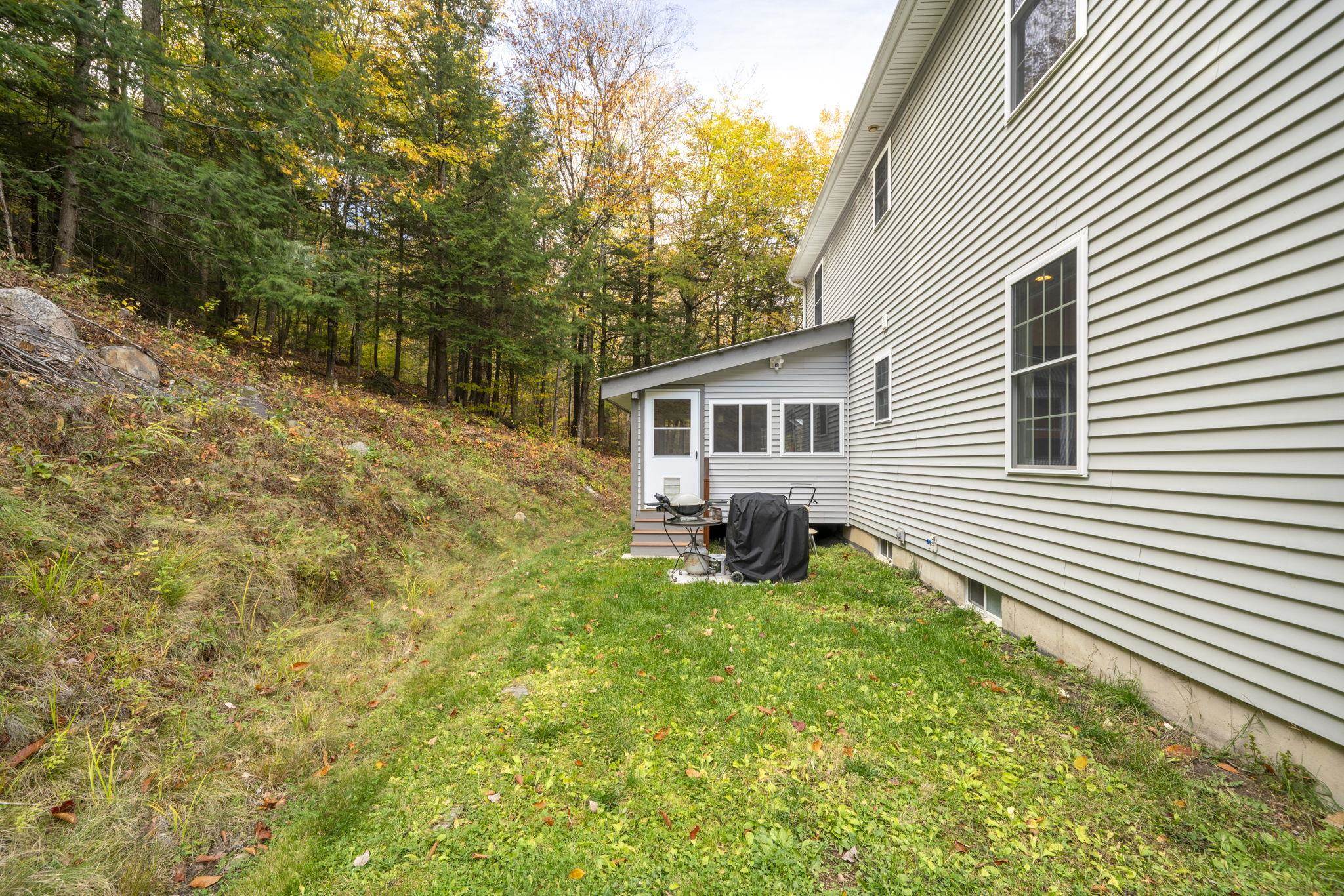 1057 Old Turnpike Road Salisbury, NH 03268 - Photo 35 of 50