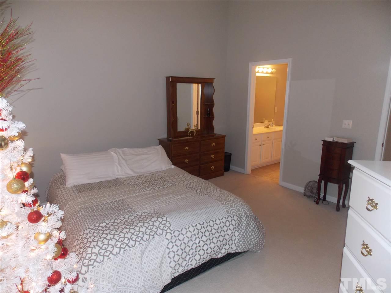4553 Sugarbend Way Raleigh, NC 27606 - Photo 14 of 21 Gallery Image 14