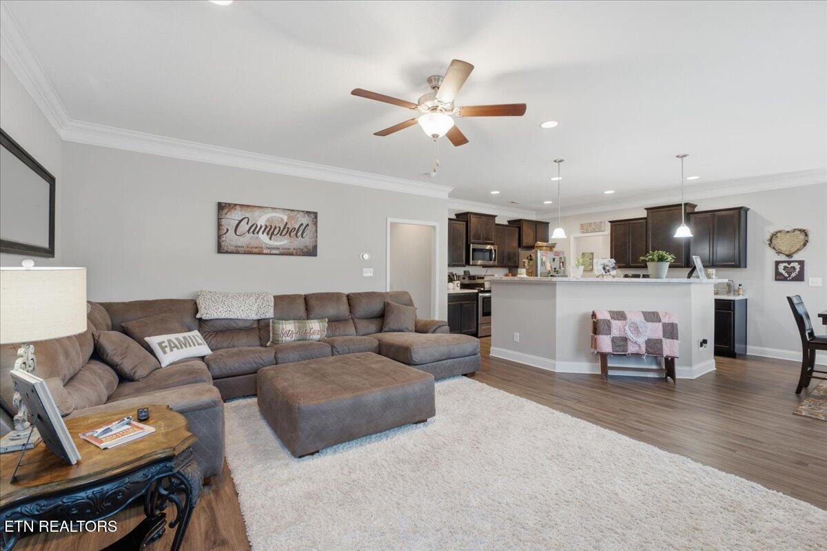 8144 River House Road Knoxville, TN 37931 - Photo 3 of 34 03-Living Room