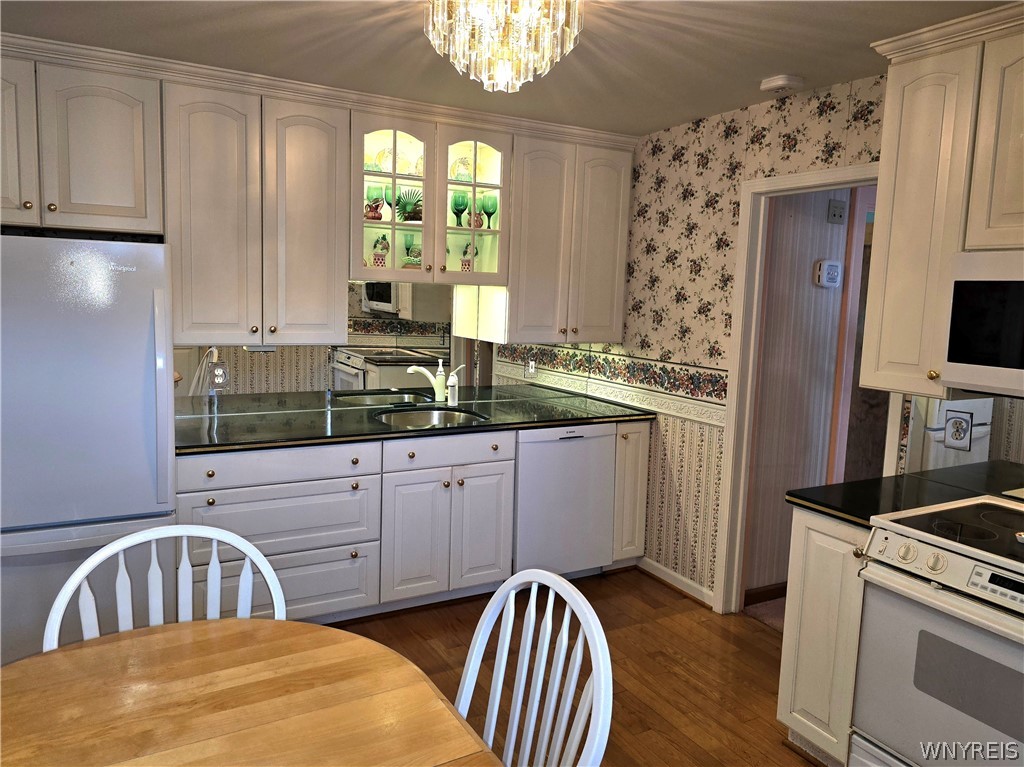 36 Dellwood Road Amherst, NY 14226 - Photo 3 of 45 Upper Unit