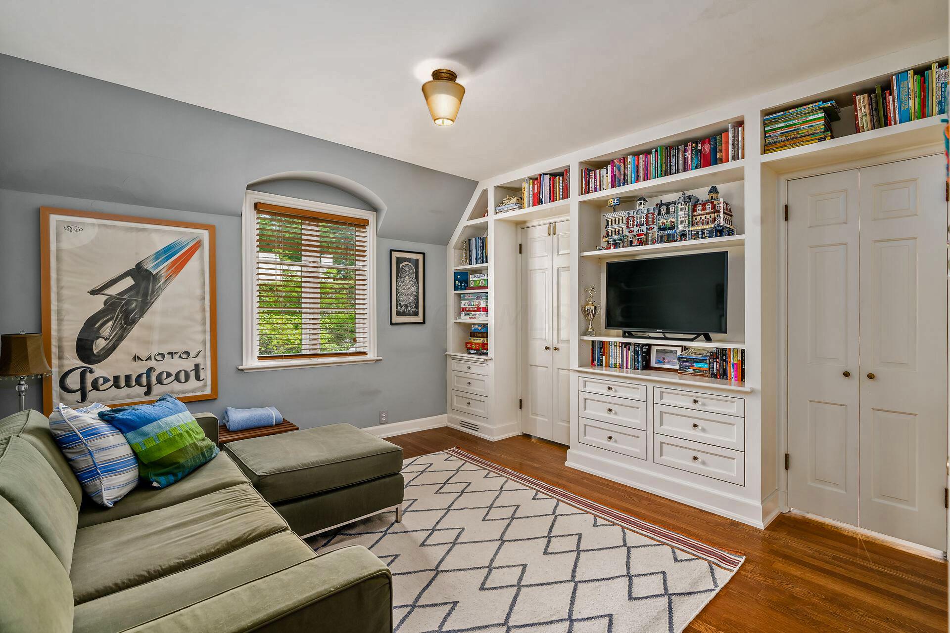 180 Ashbourne Road Columbus, OH 43209 - Photo 34 of 62 Suite 3
