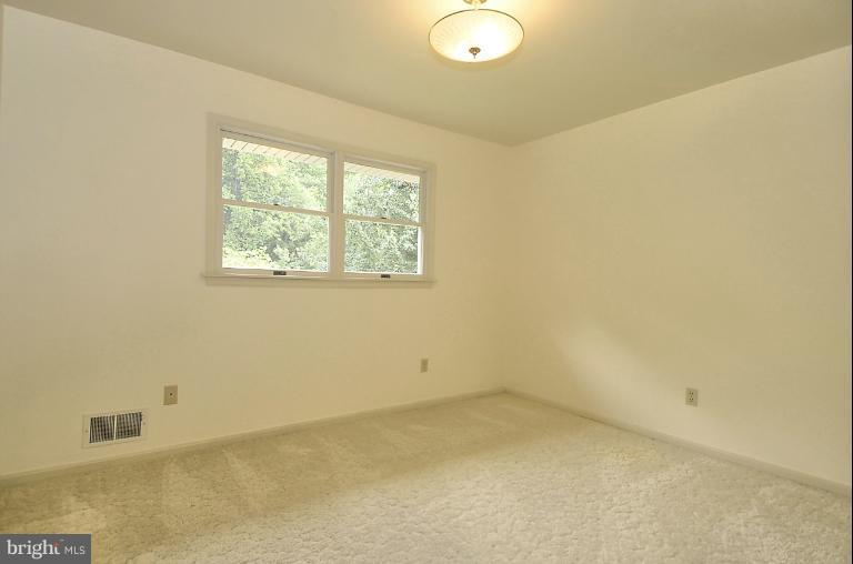 7483 Pindell School Road Fulton, MD 20759 - Photo 11 of 29 Bedroom