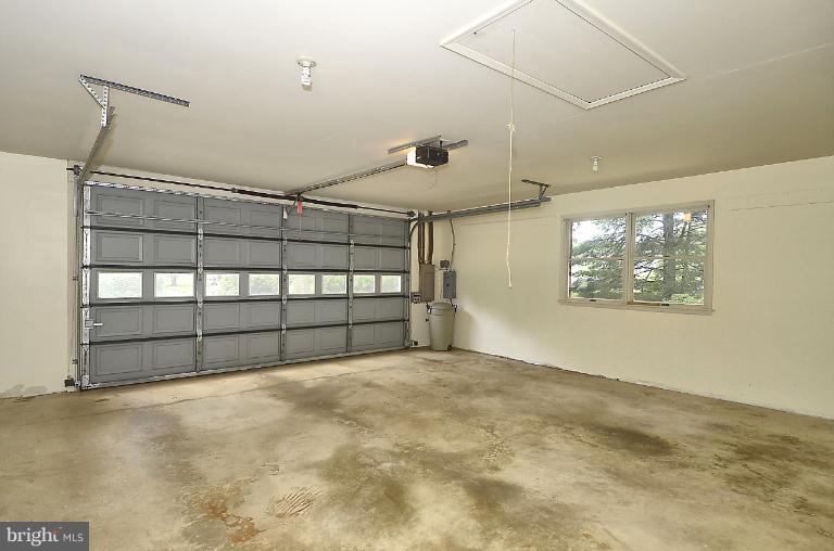 7483 Pindell School Road Fulton, MD 20759 - Photo 16 of 29 2 car garage