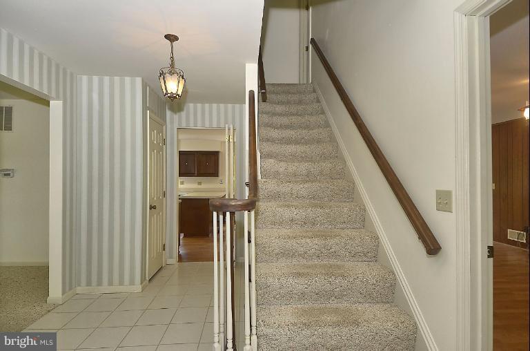 7483 Pindell School Road Fulton, MD 20759 - Photo 21 of 29 Foyer