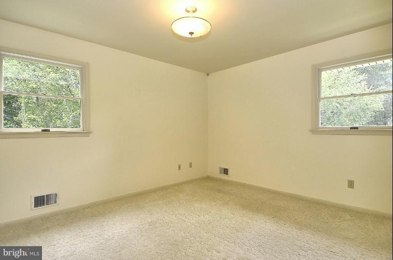 7483 Pindell School Road Fulton, MD 20759 - Photo 25 of 29 Bedroom