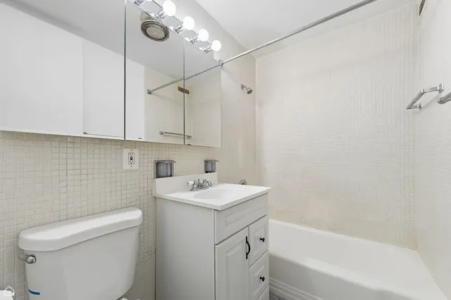 $112,000 | 4800 South Chicago Beach Drive, Unit 408S, Chicago, IL 60615