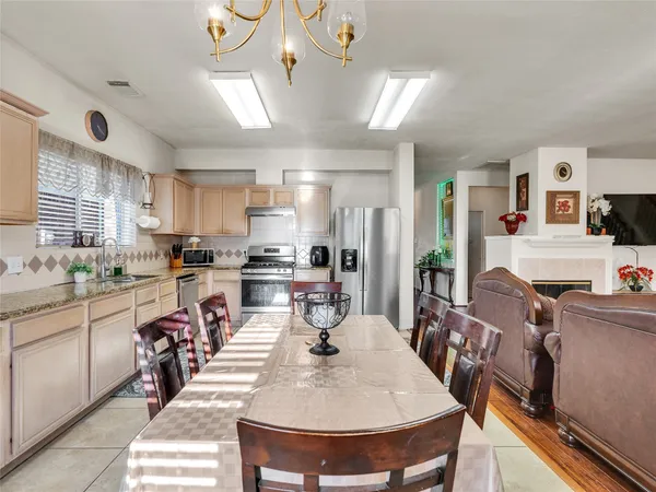 $2,800 | 5514 Gatesprings Lane, Sugar Land, TX 77479
