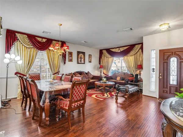 $2,800 | 5514 Gatesprings Lane, Sugar Land, TX 77479