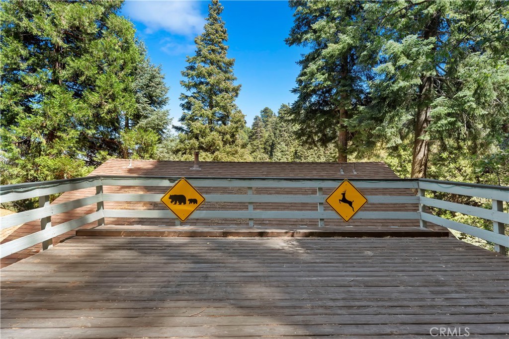 615 Wellesley Lake Arrowhead, CA 92352 - Photo 42 of 45 a view of a park with large trees