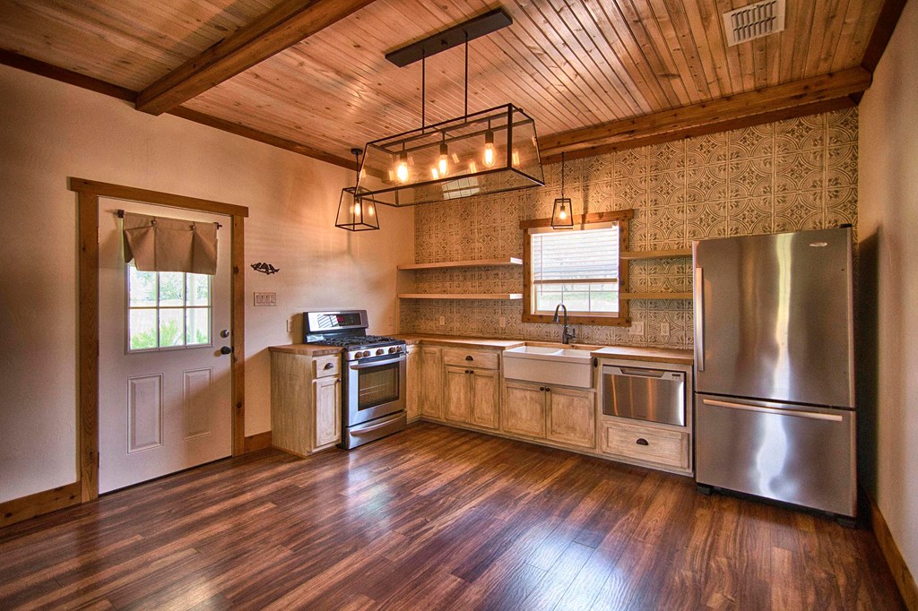 754 Ischar Street Mason, TX 76856 - Photo 18 of 38