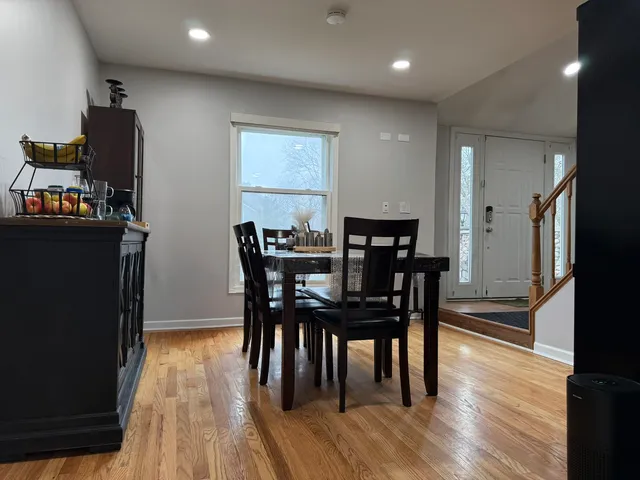 $2,200 | 1 South Stonington Drive, Unit 141, Palatine, IL 60074