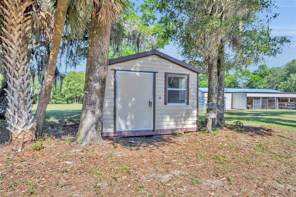 495 1st Street Geneva, FL 32732 - Photo 25 of 41