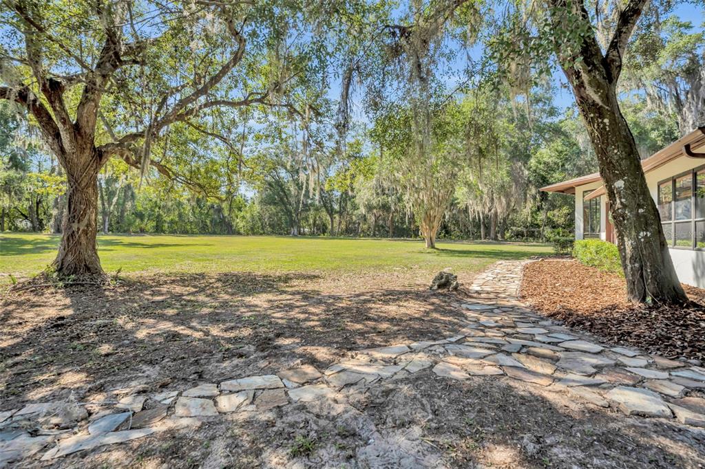 495 1st Street Geneva, FL 32732 - Photo 29 of 41