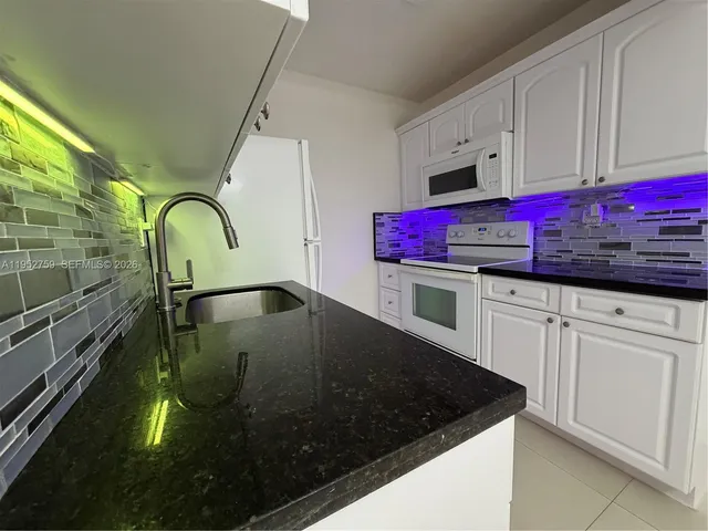 $3,200 | 400 Minorca Avenue, Unit 1, Coral Gables, FL 33134