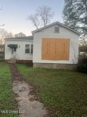 $92,500 | 305 North Pearl Street, Carthage, MS 39051