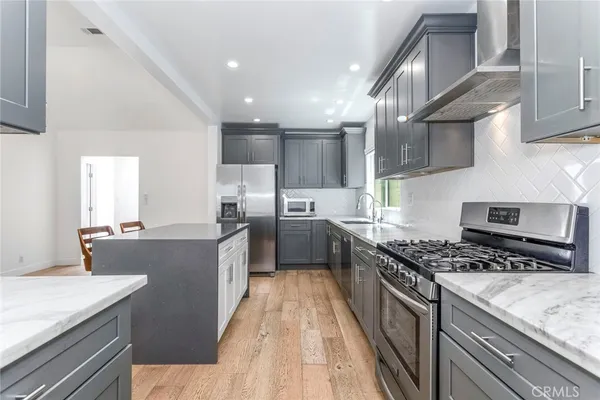 $9,500 | 1444 Stearns Drive, Los Angeles, CA 90035