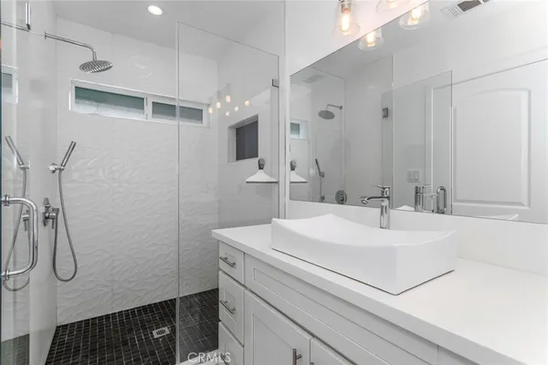 $9,500 | 1444 Stearns Drive, Los Angeles, CA 90035