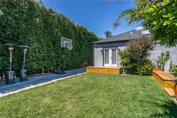 $9,500 | 1444 Stearns Drive, Los Angeles, CA 90035