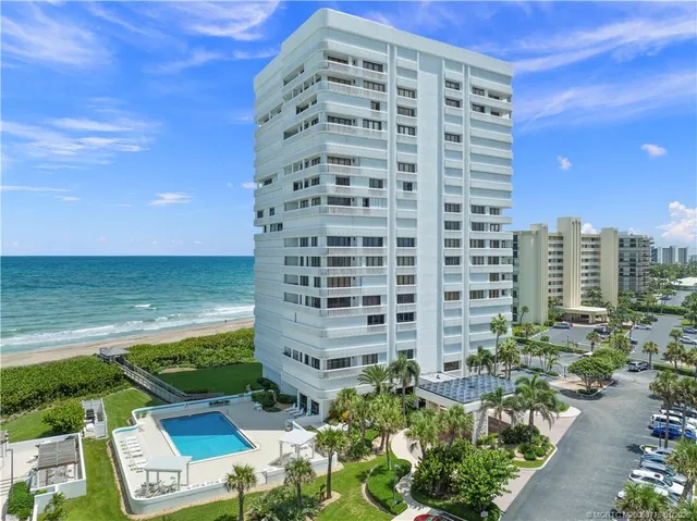 $5,500 | 9960 South Ocean Drive, Unit PH 4, Jensen Beach, FL 34957