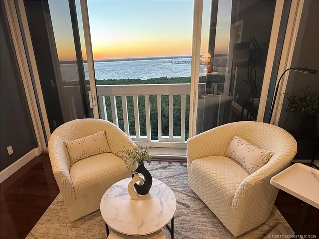 $5,500 | 9960 South Ocean Drive, Unit PH 4, Jensen Beach, FL 34957