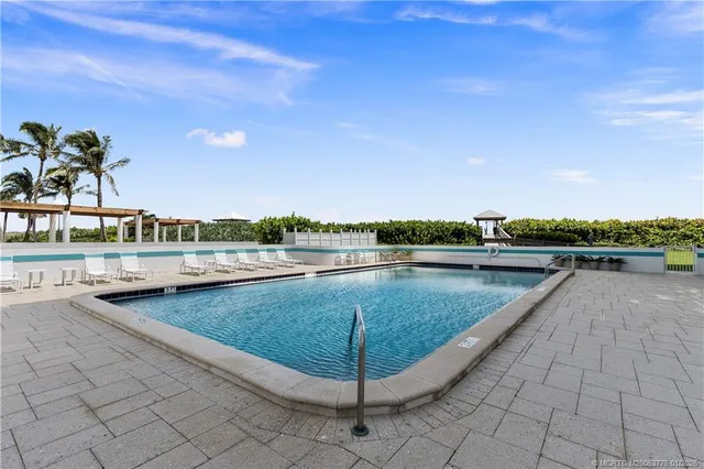 $5,500 | 9960 South Ocean Drive, Unit PH 4, Jensen Beach, FL 34957