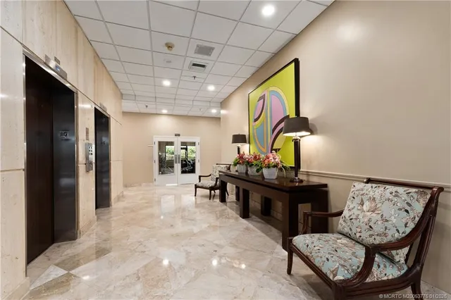 $5,500 | 9960 South Ocean Drive, Unit PH 4, Jensen Beach, FL 34957