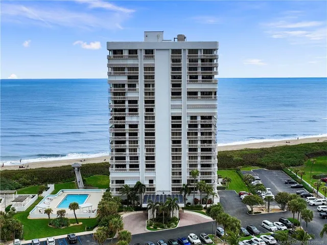 $5,500 | 9960 South Ocean Drive, Unit PH 4, Jensen Beach, FL 34957